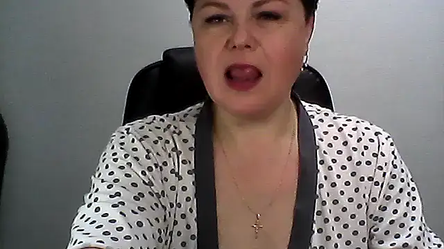 EllaLove2277 online show from 28, 11, 2025