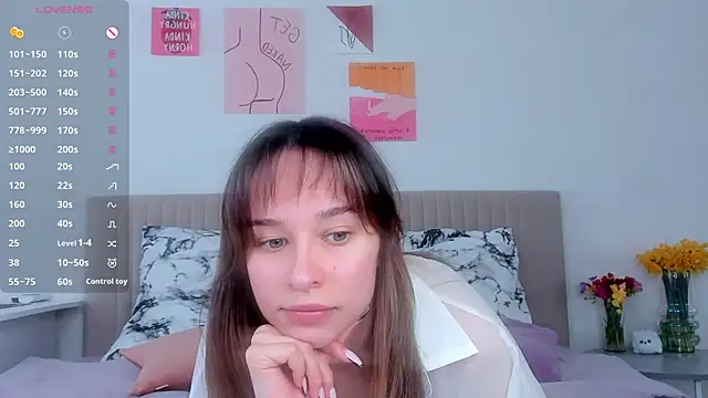  Alissaa online show from 6, 4, 2026