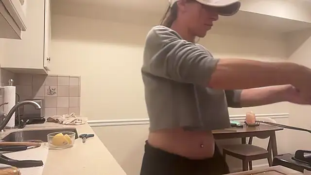 Snapshot of NurseStephania chatting on 8, 10, 2025 NurseStephania online show from 8, 10, 2025