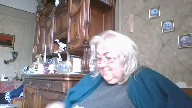 Snapshot of Lala-Love56 chatting on 10, 10, 2025 Lala-Love56 online show from 10, 10, 2025