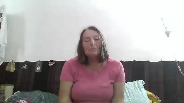 Snapshot of AnnaLive570 chatting on 7, 6, 2026 AnnaLive570 online show from 7, 6, 2026