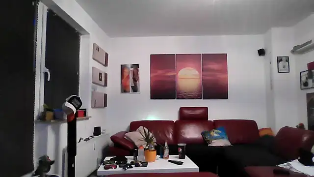 hellgirl1980 online show from 28, 9, 2025