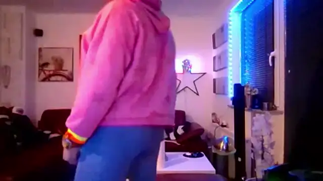 hellgirl1980 online show from 22, 4, 2026