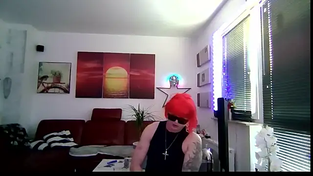 hellgirl1980 online show from 24, 4, 2026