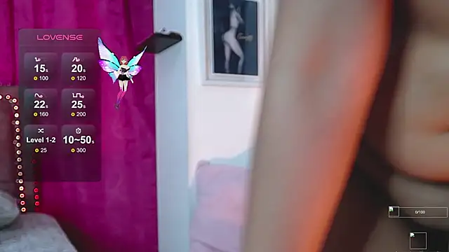 Snapshot of charlottekiss99 chatting on 12, 9, 2025 charlottekiss99 online show from 12, 9, 2025