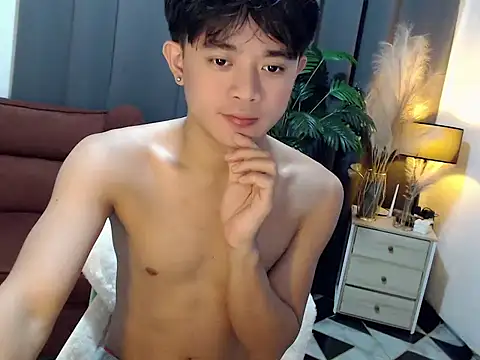 NautyBoyBrazeen 143 online show from 27, 4, 2026