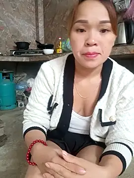 Snapshot of keobong-00 chatting on 4, 10, 2025 keobong-00 online show from 4, 10, 2025