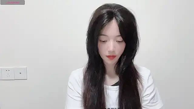 Snapshot of Queen_ww chatting on 9, 9, 2025 Queen ww online show from 9, 9, 2025