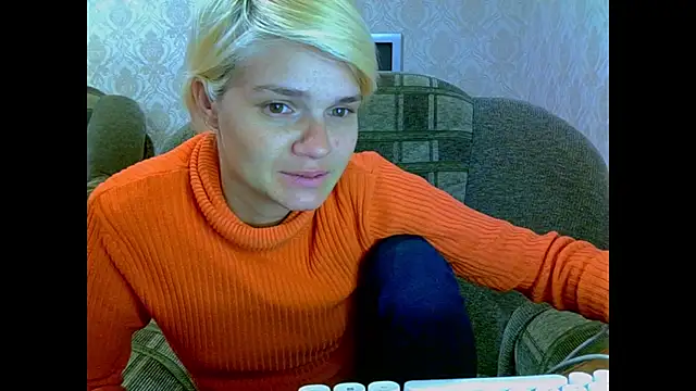 SaraSnow  online show from 25, 11, 2025