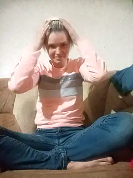 SaraSnow  online show from 28, 2, 2026