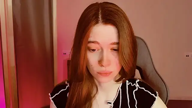 Yoka paradoXXX online show from 27, 4, 2026