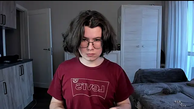 Derek Shameless online show from 27, 4, 2026