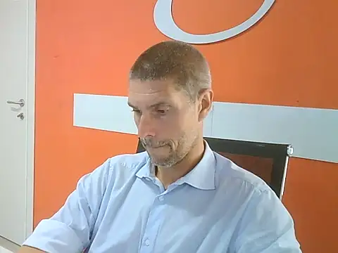 Snapshot of max79ve31 chatting on 11, 9, 2025 max79ve31 online show from 11, 9, 2025