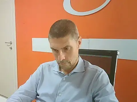 Snapshot of max79ve31 chatting on 13, 10, 2025 max79ve31 online show from 13, 10, 2025