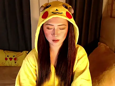 yourdevilsweettsx online show from 7, 4, 2026