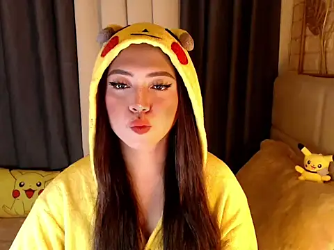 yourdevilsweettsx online show from 11, 4, 2026