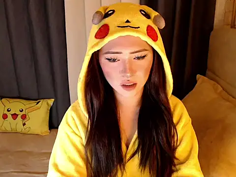 yourdevilsweettsx online show from 23, 4, 2026