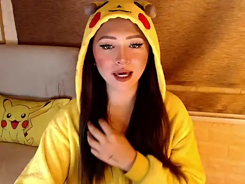 yourdevilsweettsx online show from 24, 4, 2026