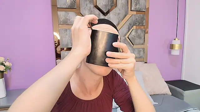 Electra Gosselin online show from 11, 9, 2025