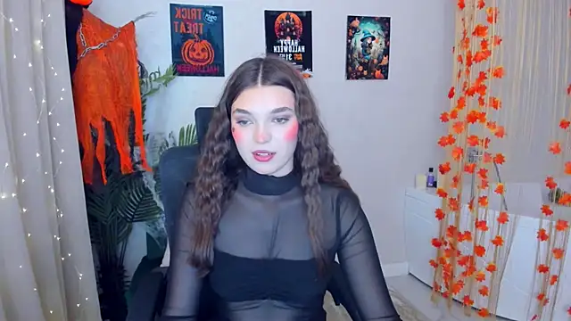 DivineAmour online show from 13, 10, 2025