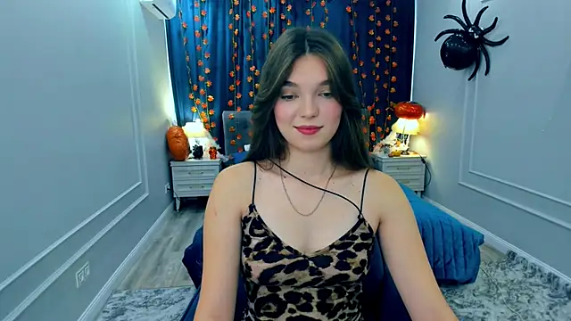 DivineAmour online show from 26, 10, 2025