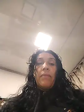 Shantey Laurent online show from 16, 12, 2025