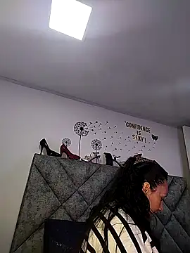 Shantey Laurent online show from 23, 4, 2026