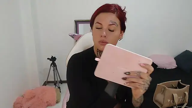 Maddy Vicius19 online show from 3, 10, 2025