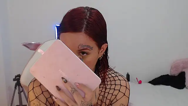 Maddy Vicius19 online show from 5, 10, 2025