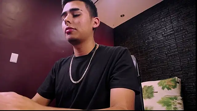 Snapshot of Matthewlodge chatting on 13, 9, 2025 Matthewlodge online show from 13, 9, 2025