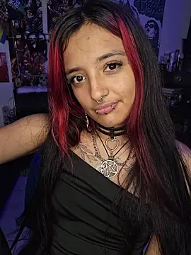 carolinerue online show from 21, 4, 2026