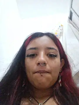 carolinerue online show from 26, 4, 2026