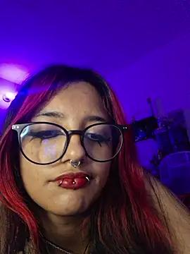 carolinerue online show from 27, 4, 2026