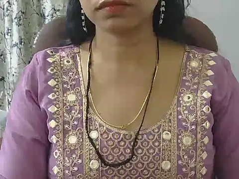 MISS SOMIYA online show from 12, 4, 2026