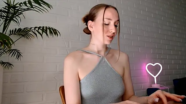 WhitePrincessLuna online show from 26, 7, 2026