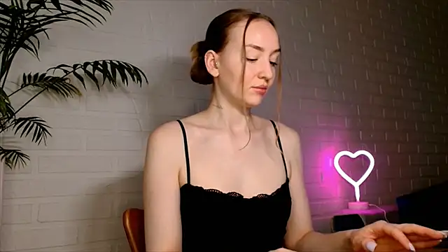 WhitePrincessLuna online show from 28, 7, 2026