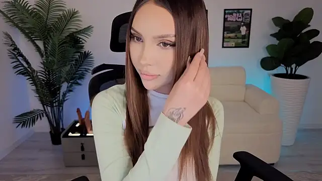 Snapshot of HarperMarryson chatting on 4, 4, 2026 HarperMarryson online show from 4, 4, 2026