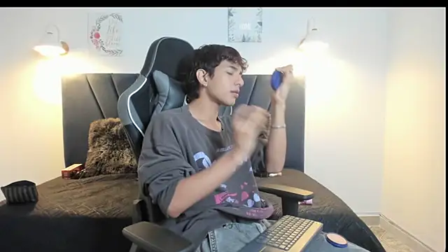 maicol cum23 online show from 12, 9, 2025