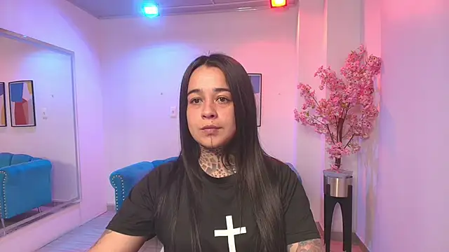 Black roseee online show from 22, 4, 2026