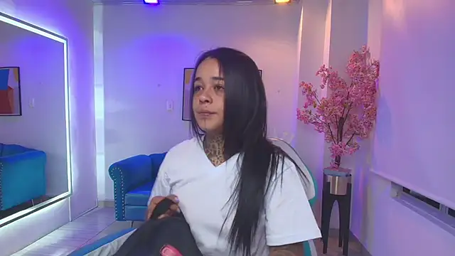 Black roseee online show from 24, 4, 2026