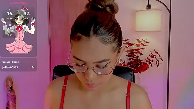 OxanaFedorova1- online show from 5, 10, 2025