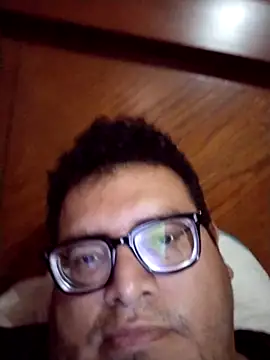 Santiagoqro85 online show from 8, 10, 2025