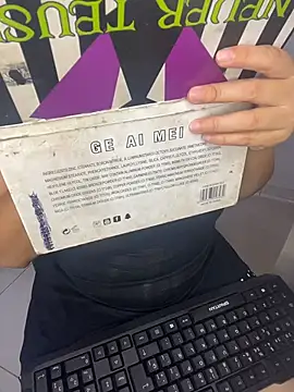 Snapshot of rhizanthella_ chatting on 5, 3, 2026 rhizanthella online show from 5, 3, 2026