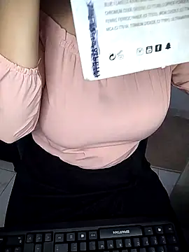 Snapshot of rhizanthella_ chatting on 9, 3, 2026 rhizanthella online show from 9, 3, 2026