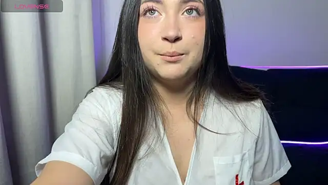 Snapshot of valentinauwu chatting on 12, 10, 2025 valentinauwu online show from 12, 10, 2025