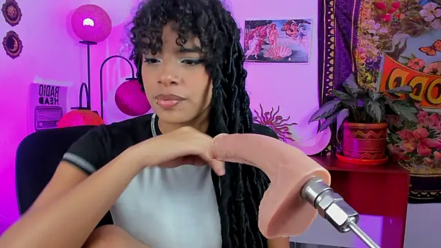 Raven luv online show from 13, 3, 2026