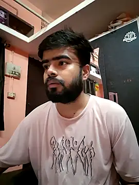 Snapshot of soniriyaa010101 chatting on 19, 5, 2026 soniriyaa010101 online show from 19, 5, 2026