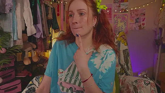 Snapshot of Charming_winky chatting on 14, 11, 2025 Charming winky online show from 14, 11, 2025