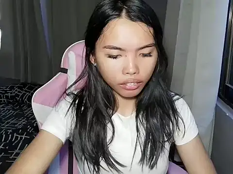 cutie milker online show from 20, 4, 2026