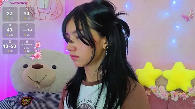 april bennett online show from 22, 4, 2026